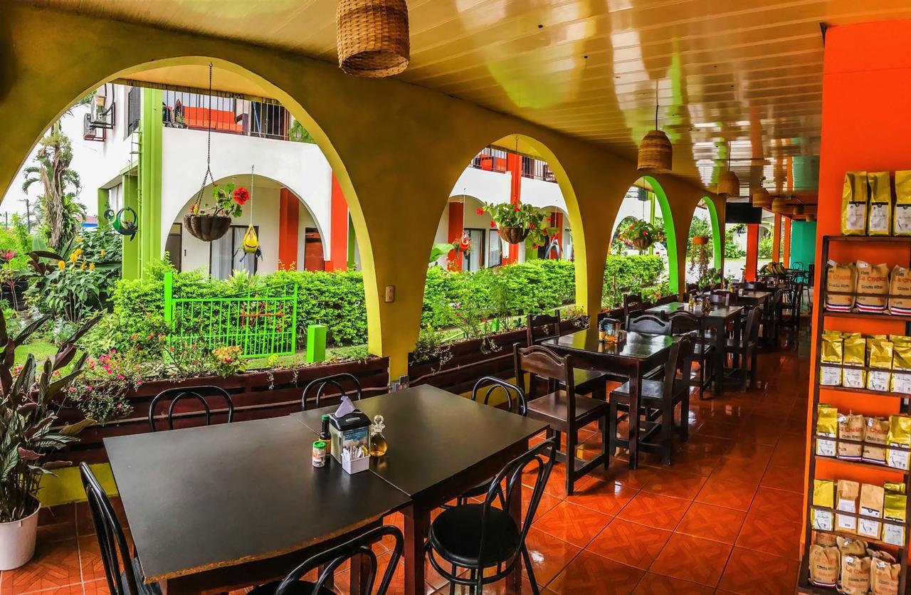 Hotel Las Flores Fortuna La Fortuna Ngoại thất bức ảnh