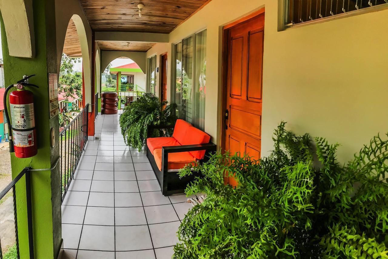 Hotel Las Flores Fortuna La Fortuna Ngoại thất bức ảnh